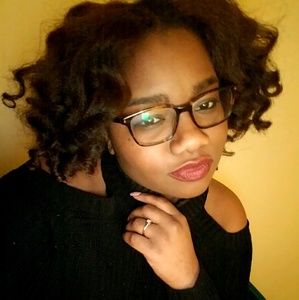 Meet your Posher, Kay